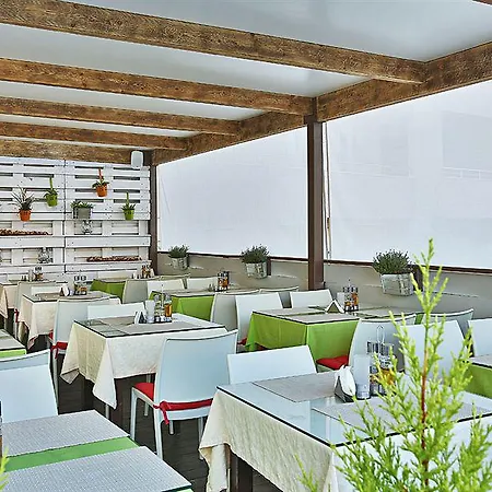 Bed & Breakfast Manos Maria