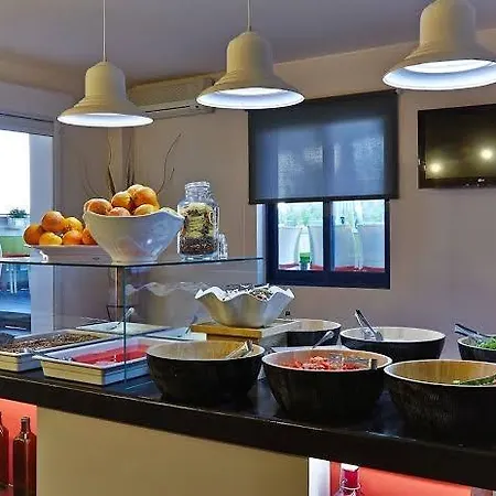 Manos Maria לינה וארוחת בוקר 4*