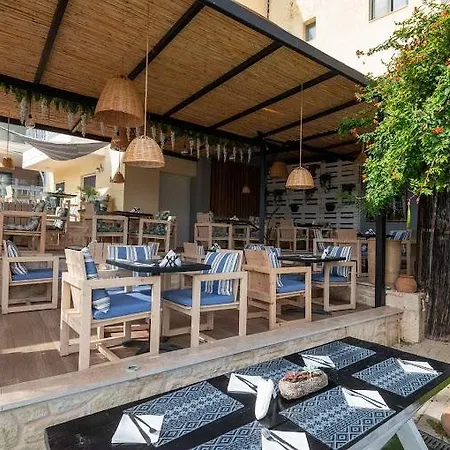 Bed and breakfast Manos Maria
