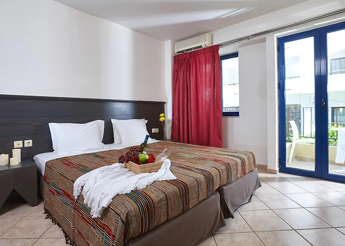 Manos Maria Bed & Breakfast 4*